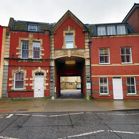 Opp Pw - Contractors And Workers, King Bed, Harbour Front, Parking, Wifi, Smart Tvs *
