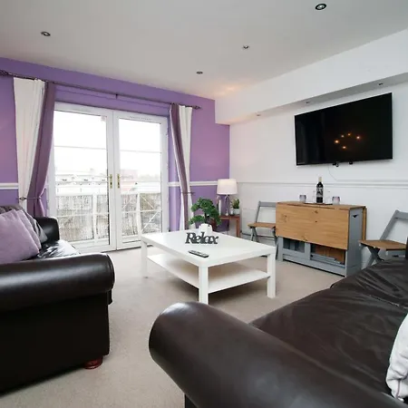 Opp Pw - Contractors And Workers, King Bed, Harbour Front, Parking, Wifi, Smart Tvs Apartment