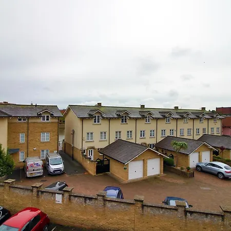 Opp Pw - Contractors And Workers, King Bed, Harbour Front, Parking, Wifi, Smart Tvs Lejlighed *