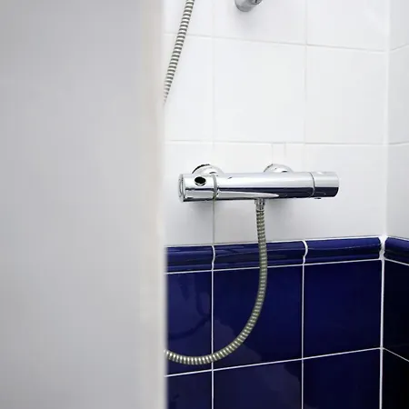 Lejlighed Opp Pw - Contractors And Workers, King Bed, Harbour Front, Parking, Wifi, Smart Tvs *