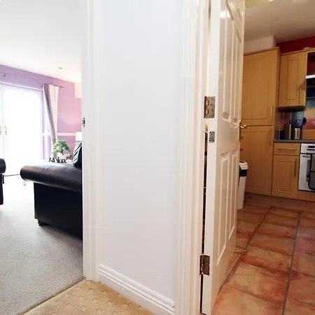 Opp Pw - Contractors And Workers, King Bed, Harbour Front, Parking, Wifi, Smart Tvs Bristol